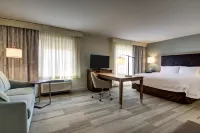 Hampton Inn & Suites Milwaukee West Hotels in West Allis