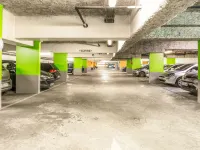 Campanile PRIME - Suresnes - La Défense - parking