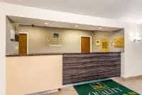 Quality Inn Petersburg Fort Lee Area - parking