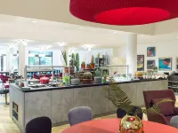 Holiday Inn - the niu, FRANZ VIENNA by IHG - bar