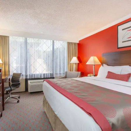 Ramada by Wyndham Lewiston Hotel & Conference Center