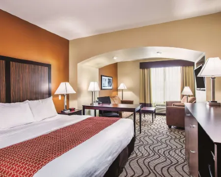 科圖拉昆塔温德姆套房酒店 科圖拉酒店