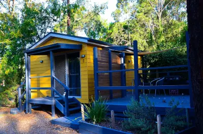 Jervis Bay Cabins & Hidden Creek Campsite Hotels in Woollamia