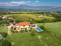 Villa Helena - Homestays