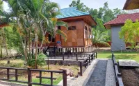 Rifalda Cottage Hotels in Waisai