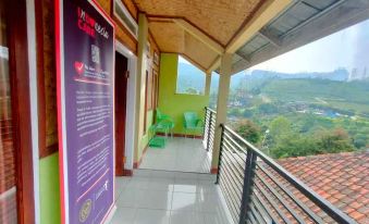 Darajat Holiday Home