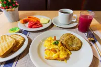 Azuán Suites Hotel by GEH Suites - breakfast