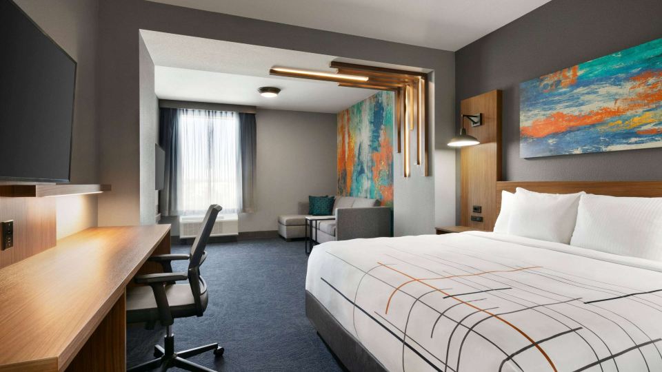 La Quinta Inn & Suites by Wyndham College Station North