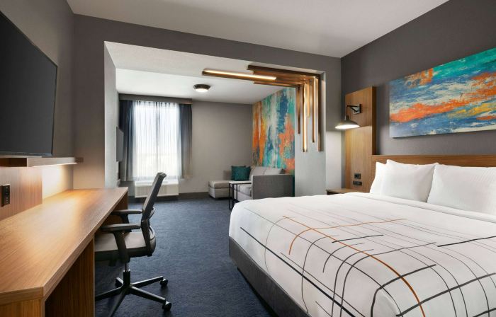 La Quinta Inn & Suites by Wyndham College Station North