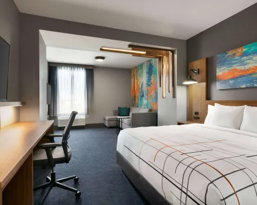 La Quinta Inn & Suites by Wyndham College Station North Hotels in Brazos County