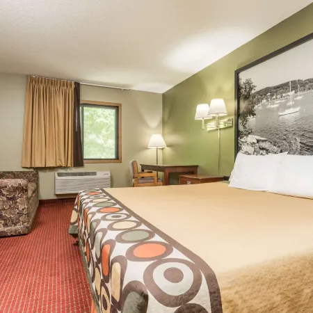 Super 8 by Wyndham Red Wing