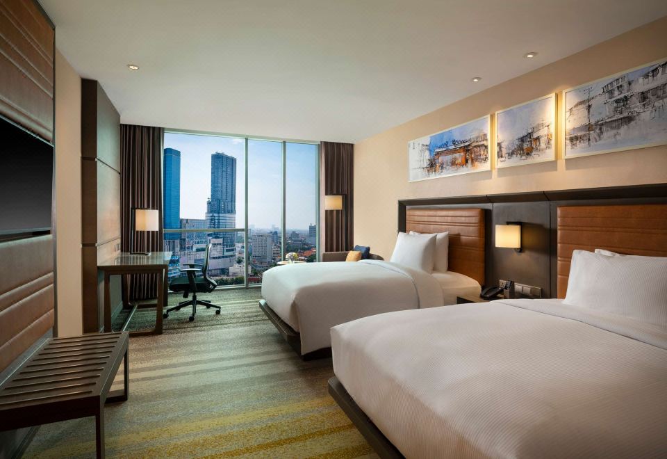 더블트리 바이 힐튼 수라바야