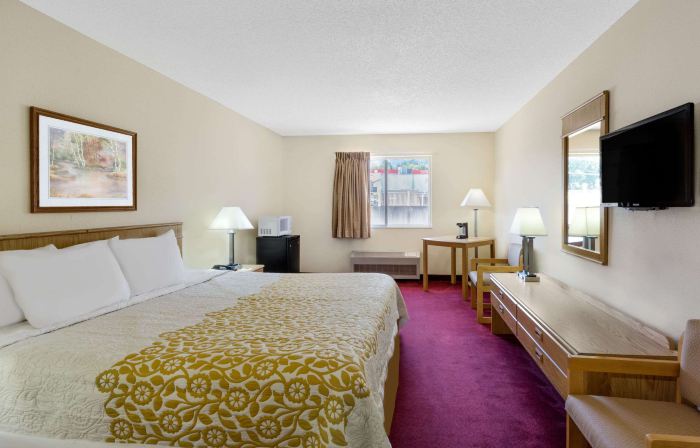 Days Inn by Wyndham Jackson