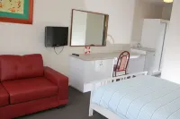 Beauty Point Waterfront Hotel Hotels in George Town