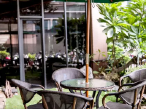 皇星商旅(上安館) 臺中國家歌劇院附近的飯店