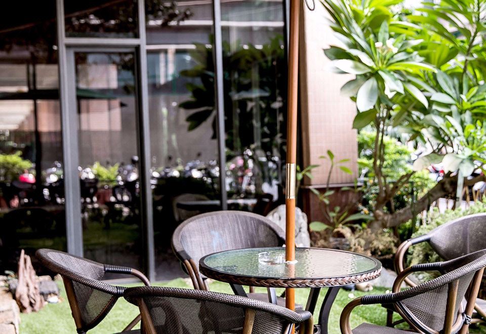 Huang Shin Business Hotel - Shang An Over view