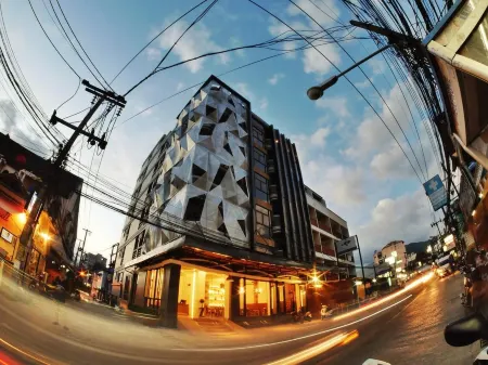 Forty Winks Phuket Hotel