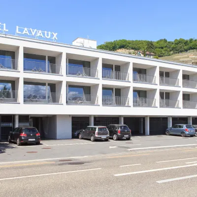 Hotel Lavaux Hotels near Bessieres
