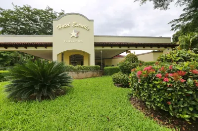 Hotel Estrella Hotels near Parroquia Inmaculada Concepcion