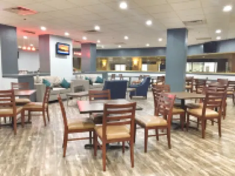 Quality Inn & Suites East Syracuse - Carrier Circle