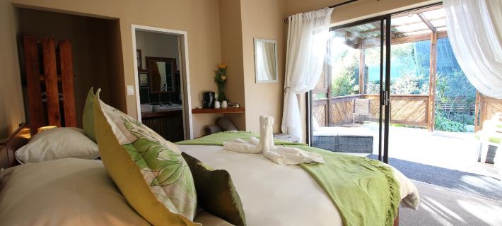 Tube n Axe Lodge and Backpackers Hotels in Western District