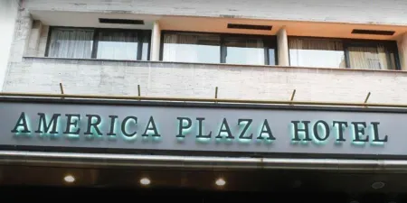 Up América Plaza
