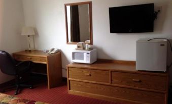 Budget Host Caribou Inn