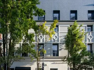 The Square Hotel