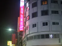 River Hotel فنادق في مدينة تشيا إي