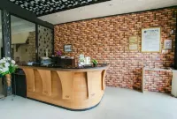 New Cahaya Hotel Syariah Отели в г. Sedati