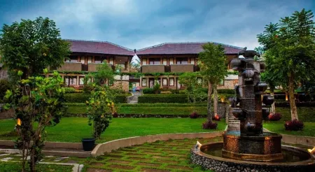 Sambi Resort, Spa & Resto Отели рядом с достопримечательностью «Base camp pakem raya»