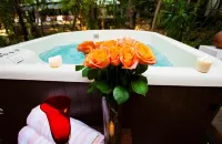 Garlands Del Rio - romantique