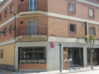 Hostal Can Massot Hotels near Magma - Centro Termal