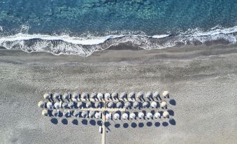 Santo Miramare Beach Resort