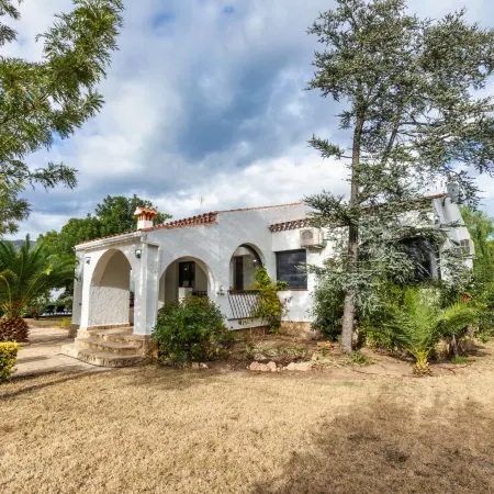 Villa Gaia Отели рядом с достопримечательностью «Пляж Каса-дельс-Льядрес»