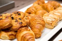 Pace 1954 Hotel - servizio colazione