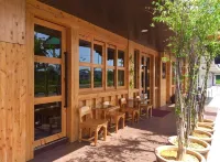 Semerah Garden Hotel فنادق في بونتيان