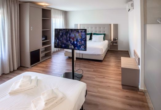 오포르토 에어포트 & 비즈니스 호텔