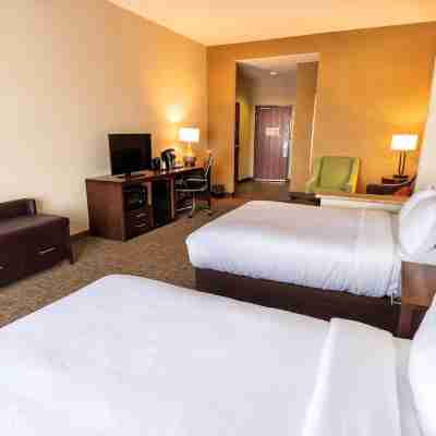 Comfort Suites Goodyear-West Phoenix Rooms