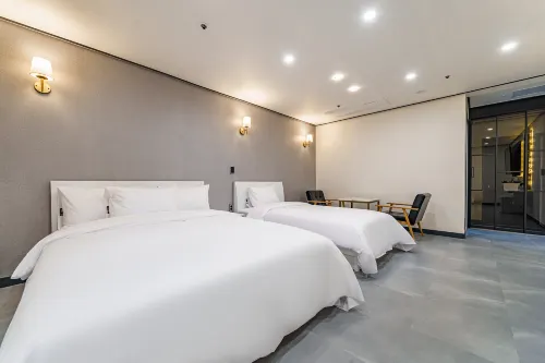 Changwon Masan Jamjari Hotel