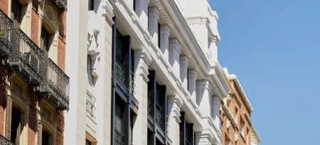 60 Balconies Iconic