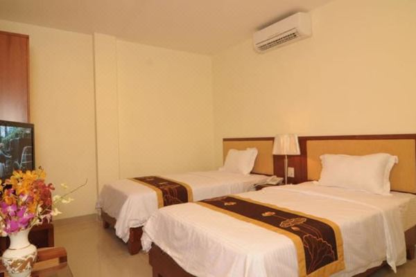 Ruby Star Hotel_3