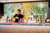 DoubleTree by Hilton Wellington - Quầy bar