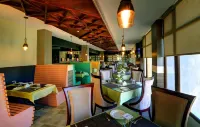 Udaan Clover Hotel & Banquet, Siliguri - 朝食