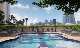 DoubleTree by Hilton Grand Hotel Biscayne Bay