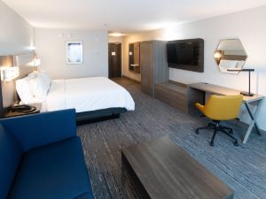 Holiday Inn Express & Suites Moose Jaw