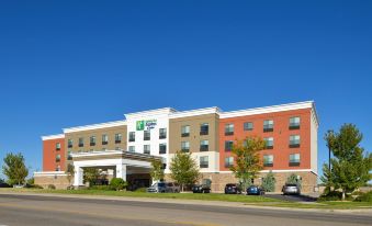 Holiday Inn Express & Suites Pueblo North