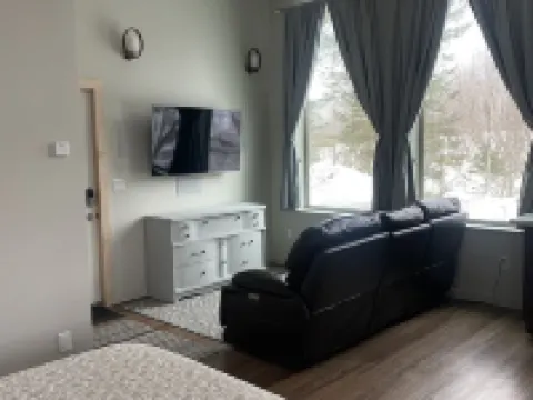 Spruce Lodge Hotels in Seward