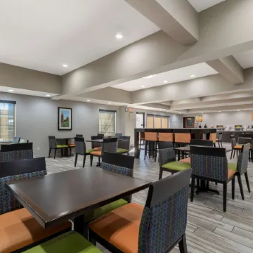 Comfort Inn & Suites Near Medical Center