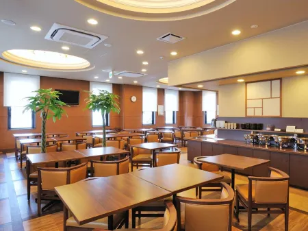 Hotel Route-Inn Tsuruoka Ekimae